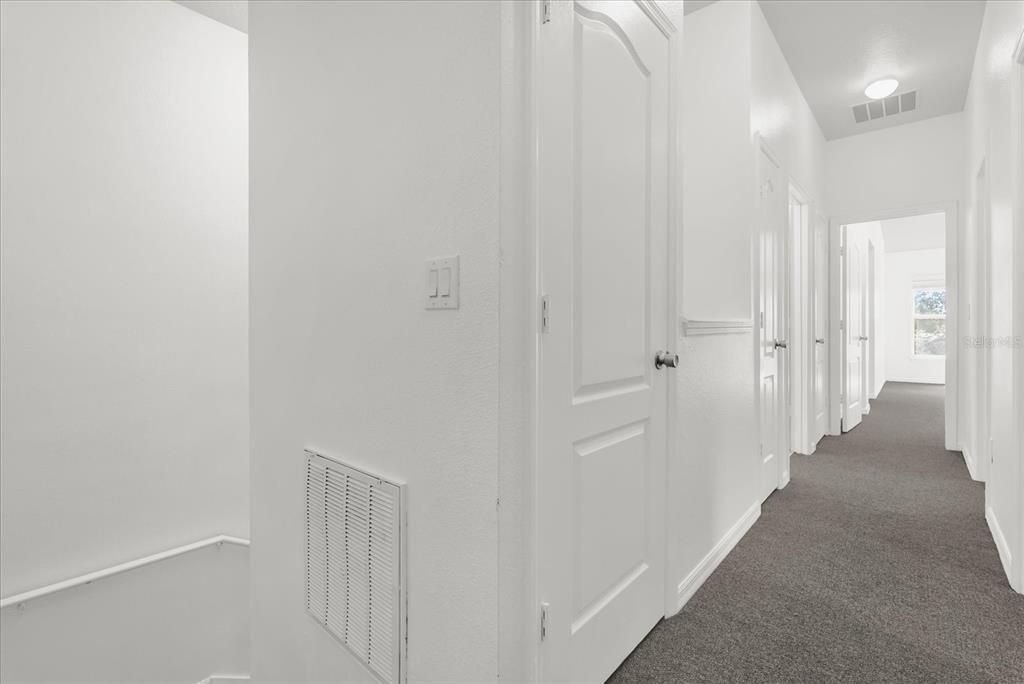 For Sale: $289,000 (3 beds, 2 baths, 1624 Square Feet)