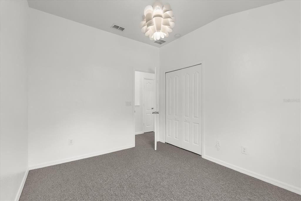 For Sale: $289,000 (3 beds, 2 baths, 1624 Square Feet)