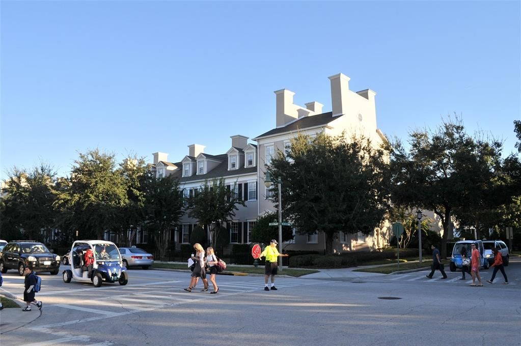 合同活跃: $949,000 (3 贝兹, 2 浴室, 1860 平方英尺)