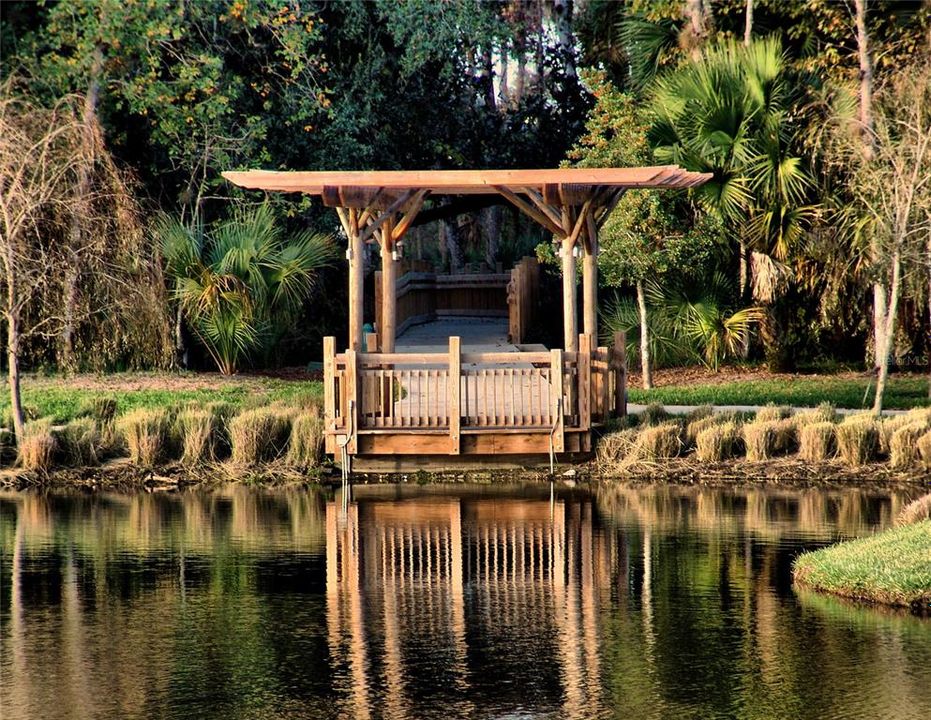 合同活跃: $949,000 (3 贝兹, 2 浴室, 1860 平方英尺)