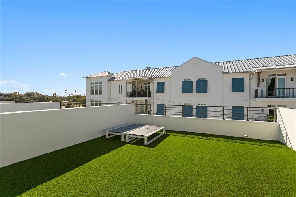 For Sale: $1,995,000 (4 beds, 3 baths, 3041 Square Feet)