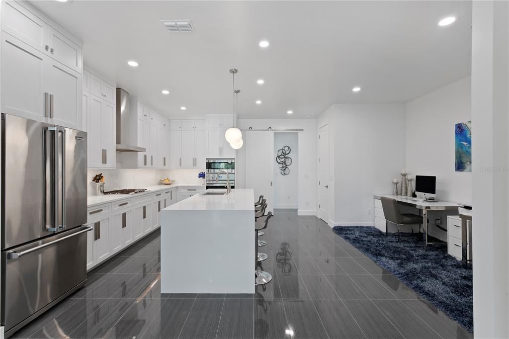 For Sale: $1,995,000 (4 beds, 3 baths, 3041 Square Feet)