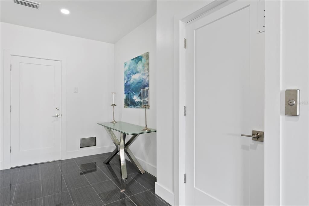 For Sale: $1,995,000 (4 beds, 3 baths, 3041 Square Feet)