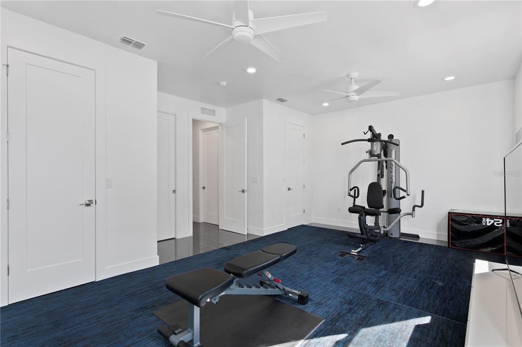 For Sale: $1,995,000 (4 beds, 3 baths, 3041 Square Feet)