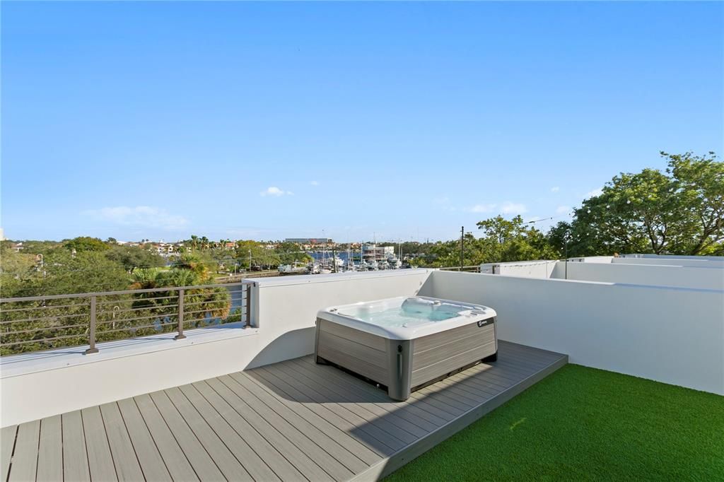 For Sale: $1,995,000 (4 beds, 3 baths, 3041 Square Feet)