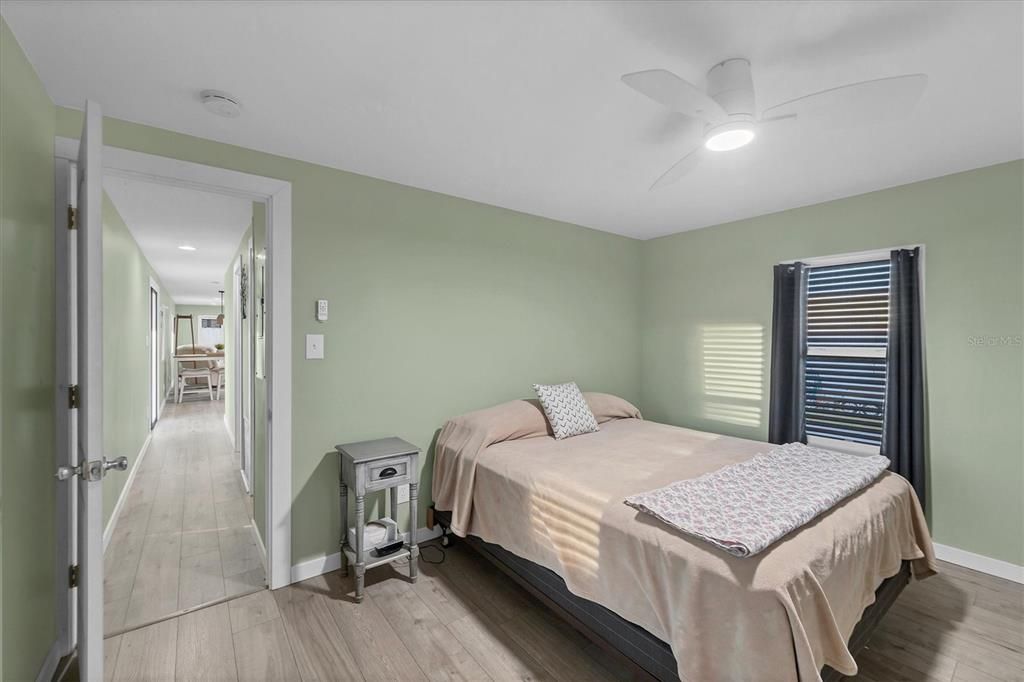 待售: $149,000 (2 贝兹, 1 浴室, 783 平方英尺)