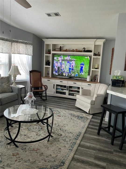 En Venta: $248,995 (2 camas, 2 baños, 1566 Pies cuadrados)