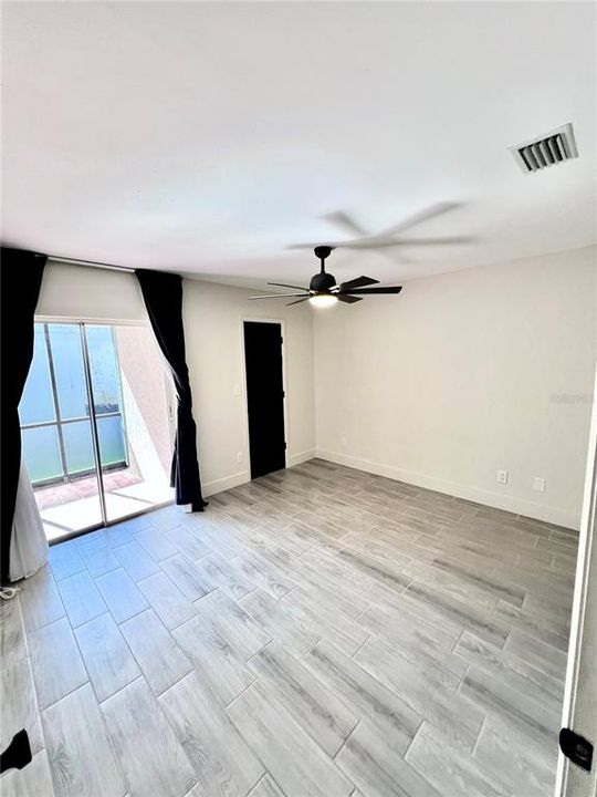 For Rent: $1,900 (2 beds, 2 baths, 1250 Square Feet)