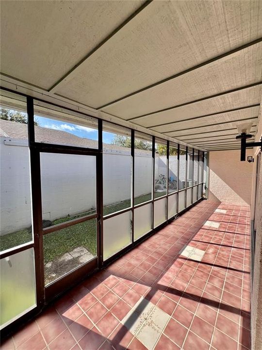 For Rent: $1,900 (2 beds, 2 baths, 1250 Square Feet)