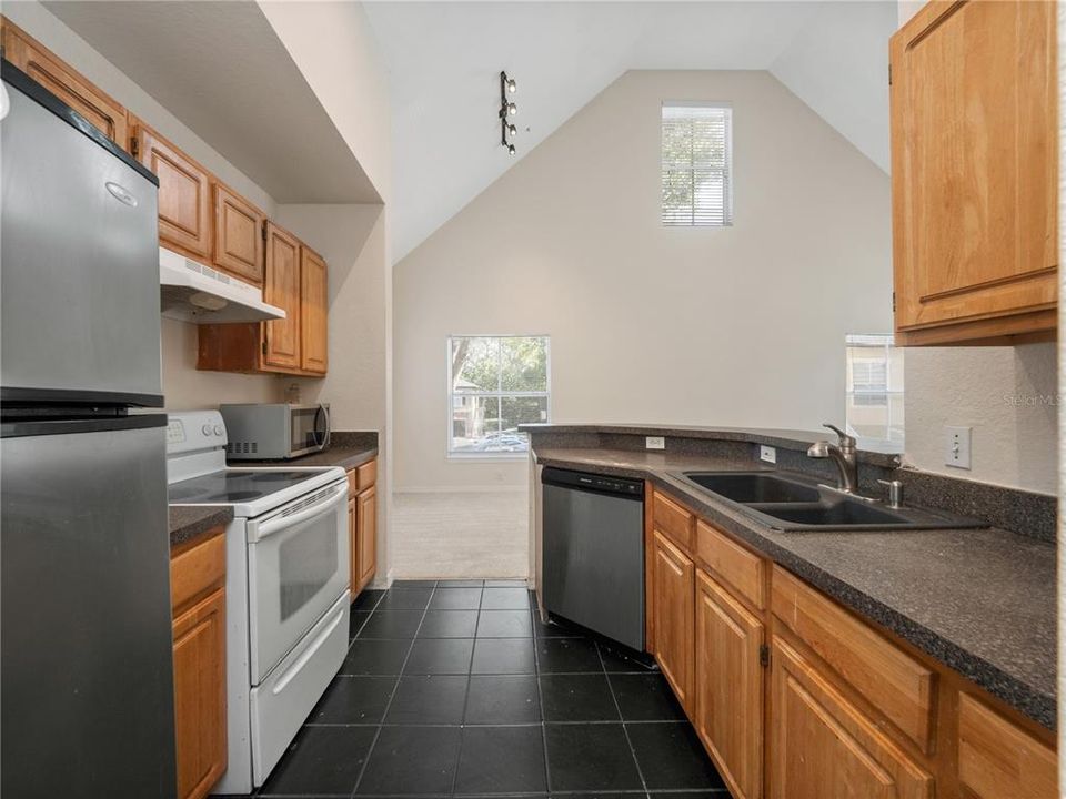 For Sale: $228,900 (2 beds, 2 baths, 1344 Square Feet)