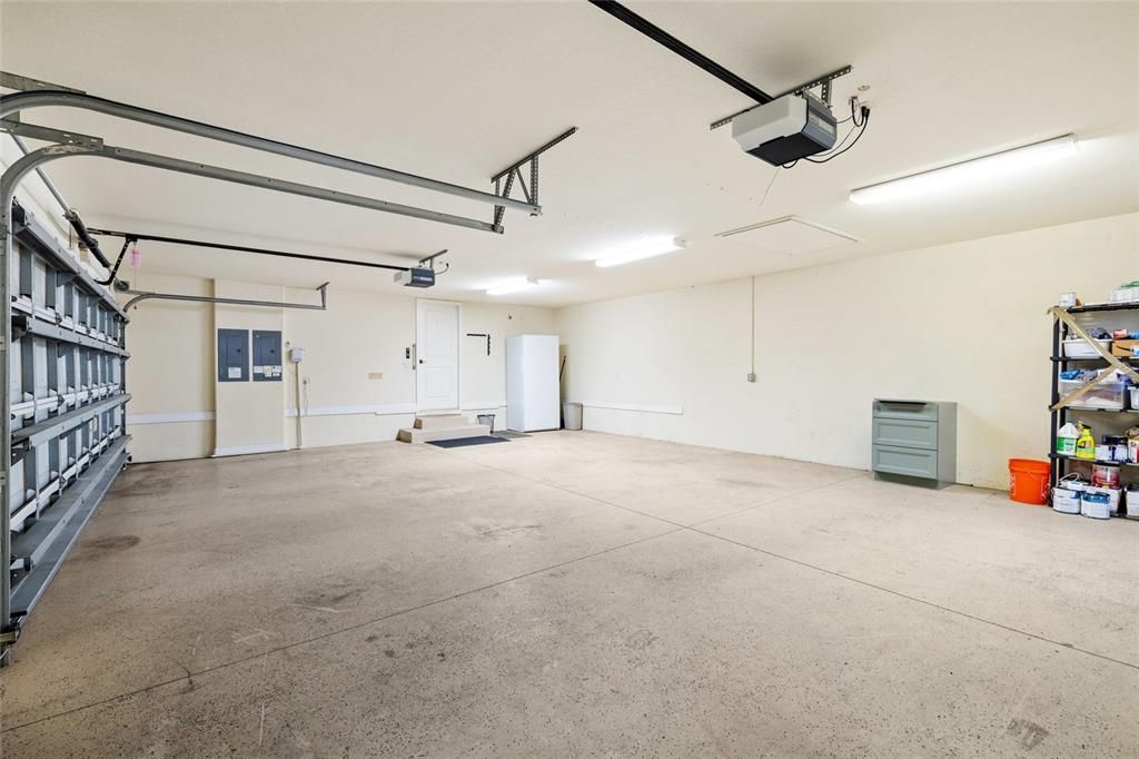 For Sale: $985,000 (5 beds, 3 baths, 3434 Square Feet)