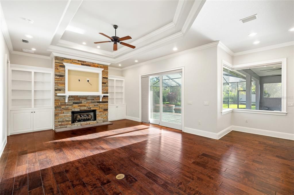 For Sale: $985,000 (5 beds, 3 baths, 3434 Square Feet)