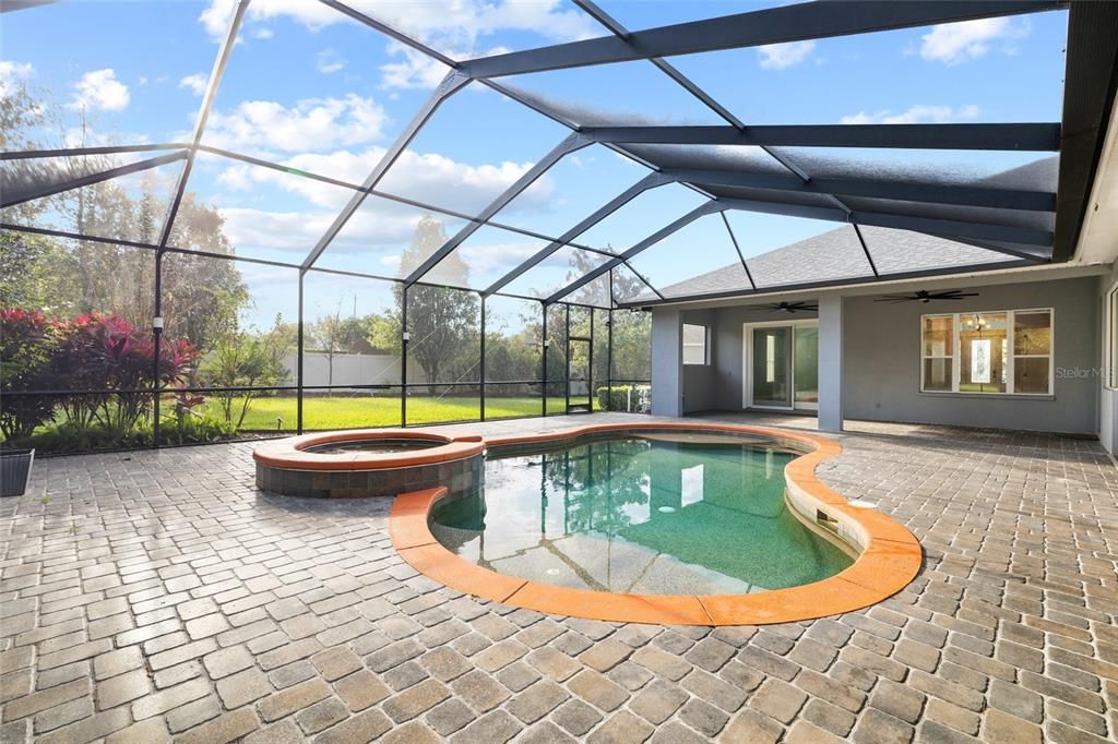 For Sale: $985,000 (5 beds, 3 baths, 3434 Square Feet)