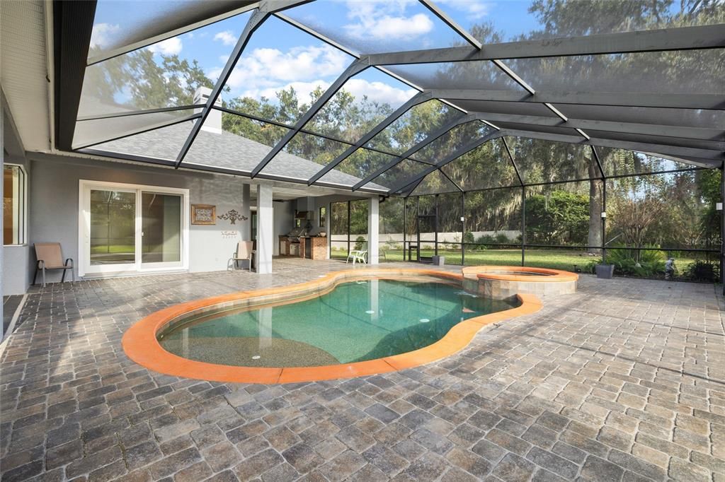 For Sale: $985,000 (5 beds, 3 baths, 3434 Square Feet)