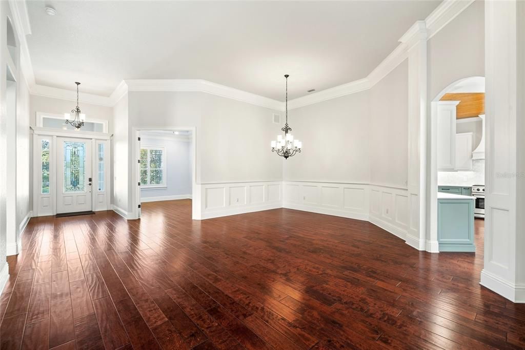 For Sale: $985,000 (5 beds, 3 baths, 3434 Square Feet)