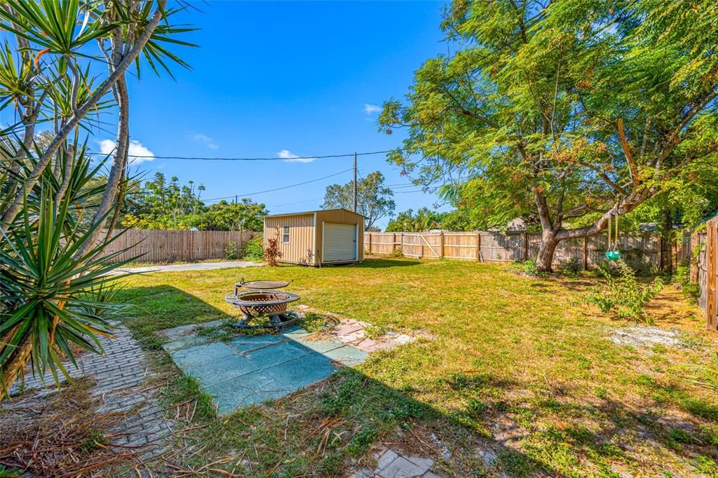 En Venta: $320,000 (0.18 acres)