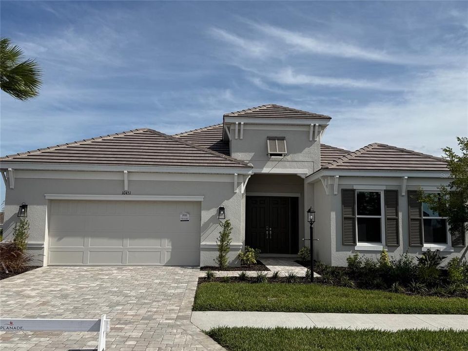 Vendido Recientemente: $860,053 (4 camas, 3 baños, 3083 Pies cuadrados)