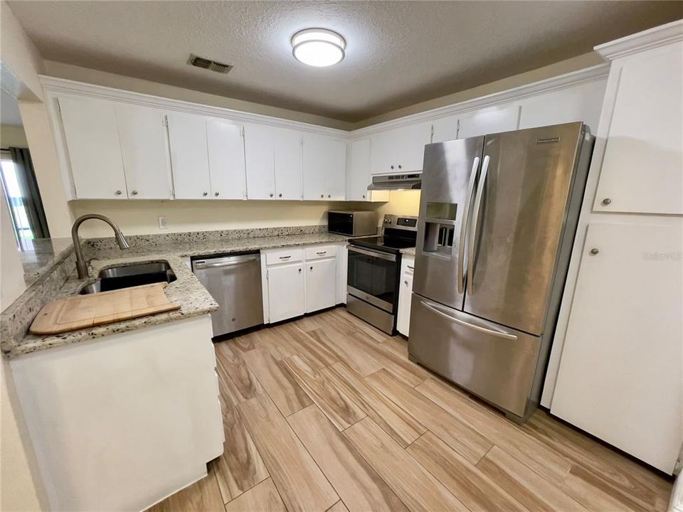 En Renta: $1,950 (3 camas, 2 baños, 1425 Pies cuadrados)