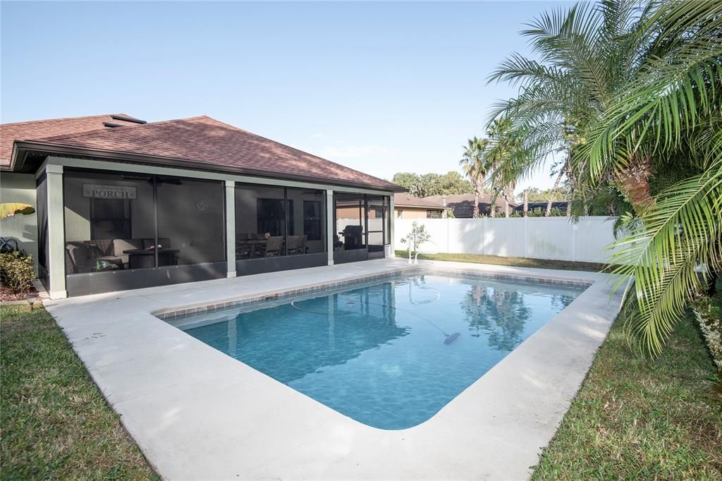 En Venta: $419,000 (3 camas, 2 baños, 1733 Pies cuadrados)