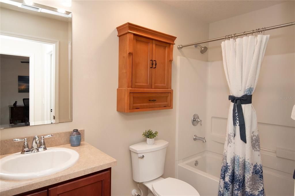 En Venta: $419,000 (3 camas, 2 baños, 1733 Pies cuadrados)