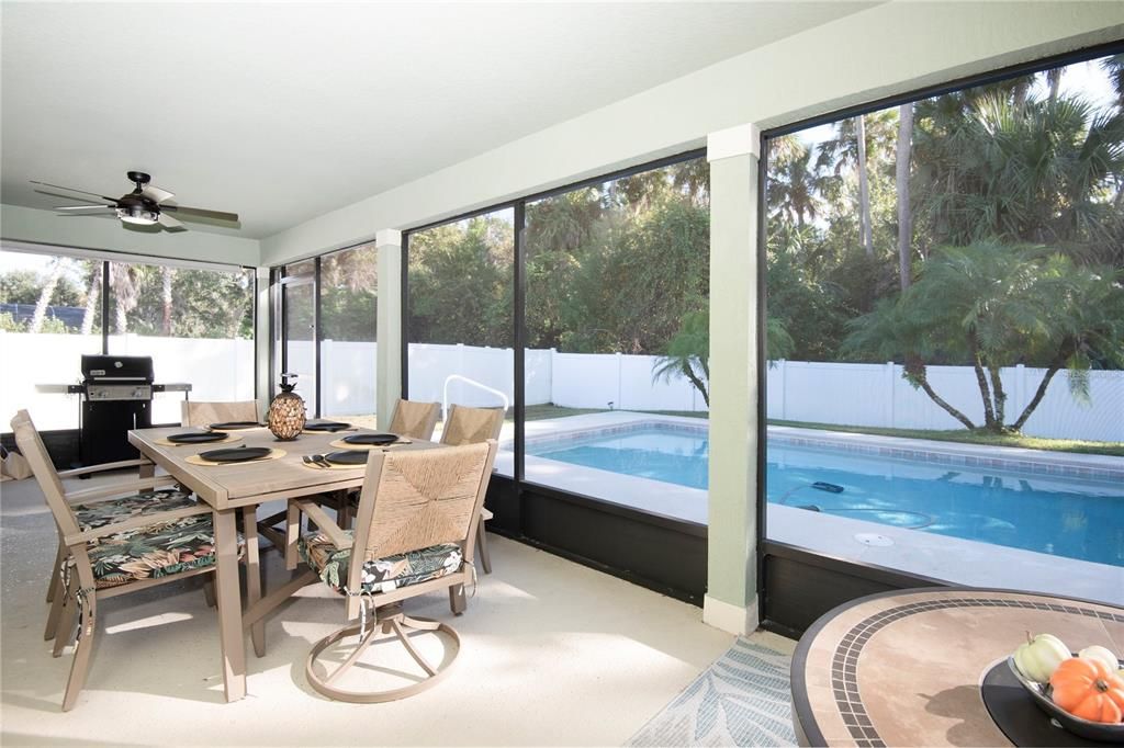 En Venta: $419,000 (3 camas, 2 baños, 1733 Pies cuadrados)