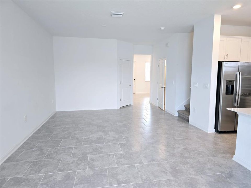 出租: $2,300 (3 贝兹, 2 浴室, 1674 平方英尺)