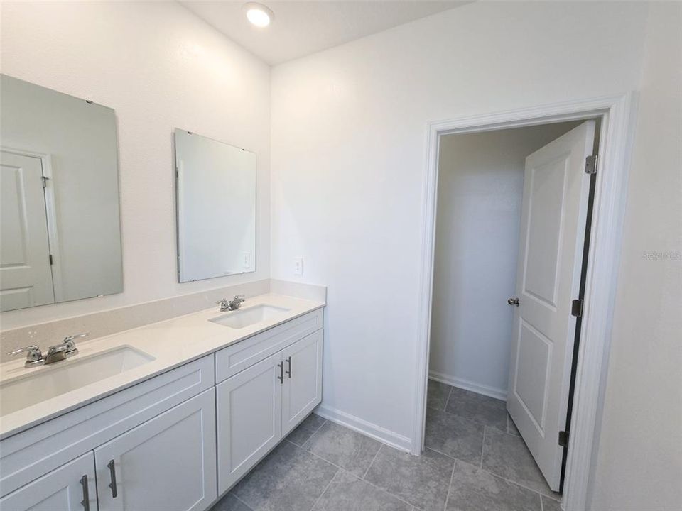 出租: $2,300 (3 贝兹, 2 浴室, 1674 平方英尺)