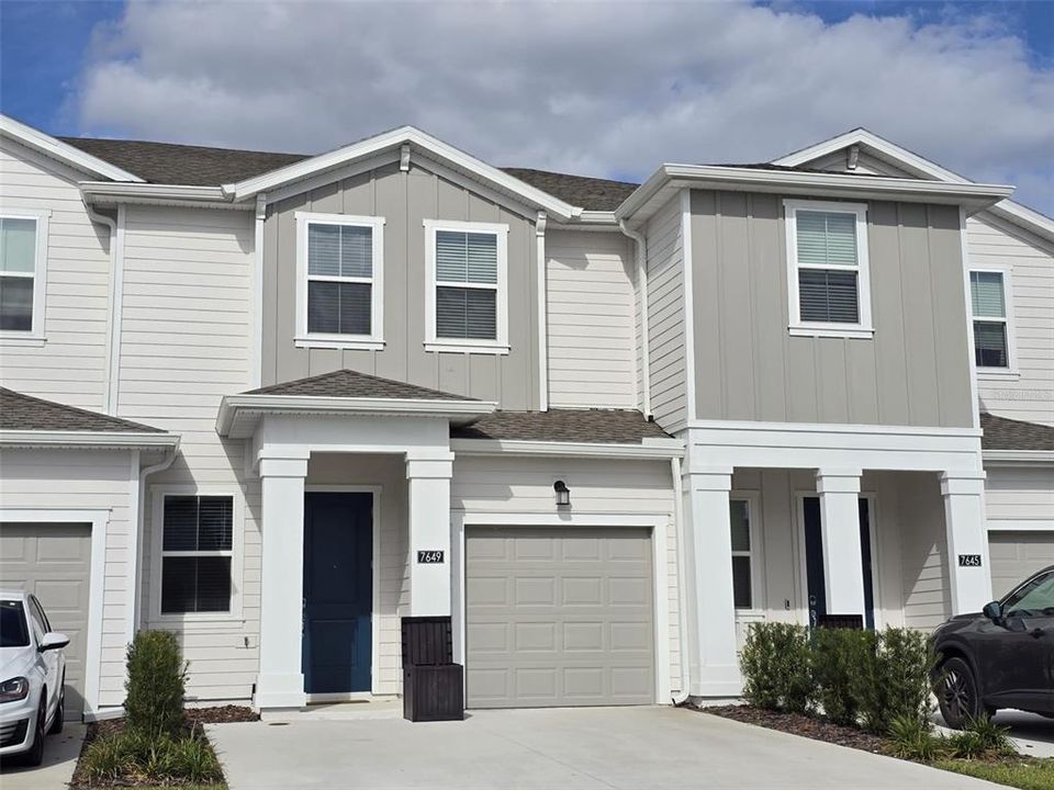 出租: $2,300 (3 贝兹, 2 浴室, 1674 平方英尺)