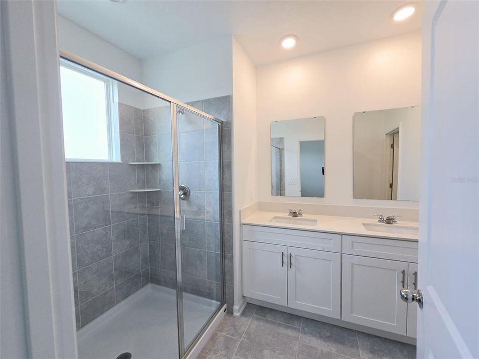 出租: $2,300 (3 贝兹, 2 浴室, 1674 平方英尺)