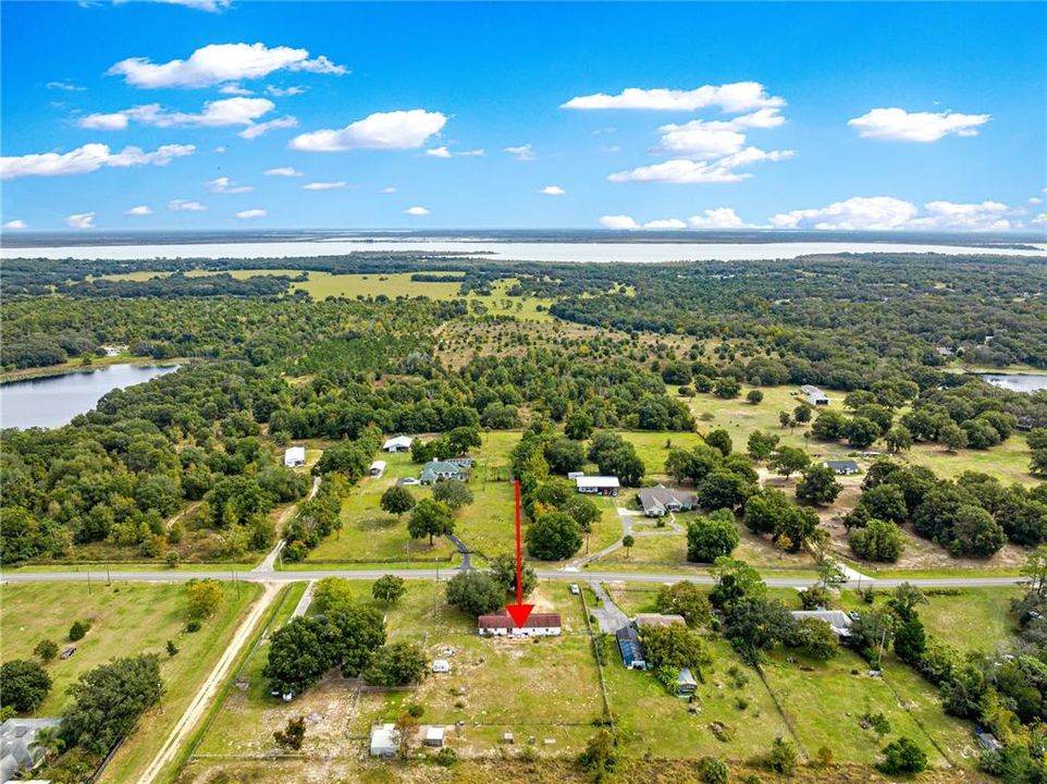 合同活跃: $319,900 (3 贝兹, 2 浴室, 1387 平方英尺)