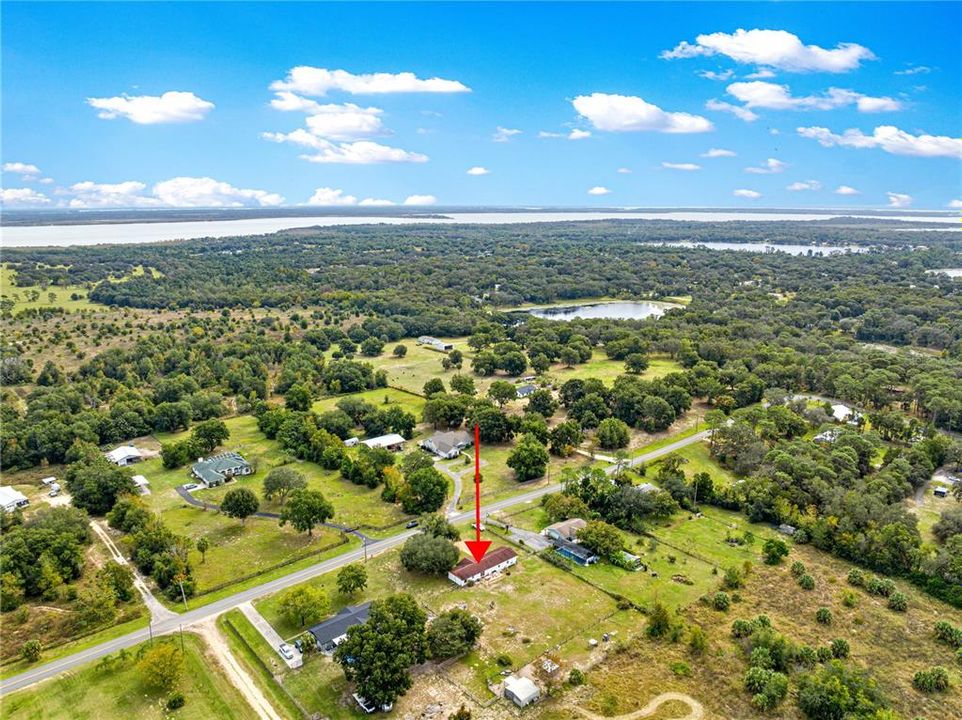 合同活跃: $319,900 (3 贝兹, 2 浴室, 1387 平方英尺)