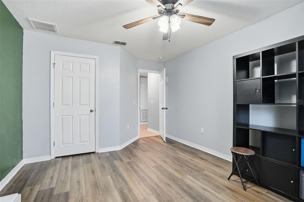 For Sale: $345,000 (3 beds, 2 baths, 2035 Square Feet)