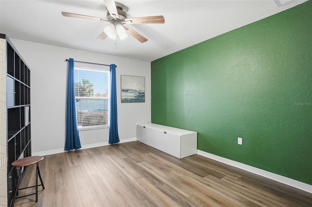 For Sale: $345,000 (3 beds, 2 baths, 2035 Square Feet)