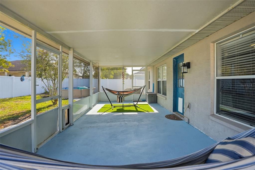 For Sale: $345,000 (3 beds, 2 baths, 2035 Square Feet)