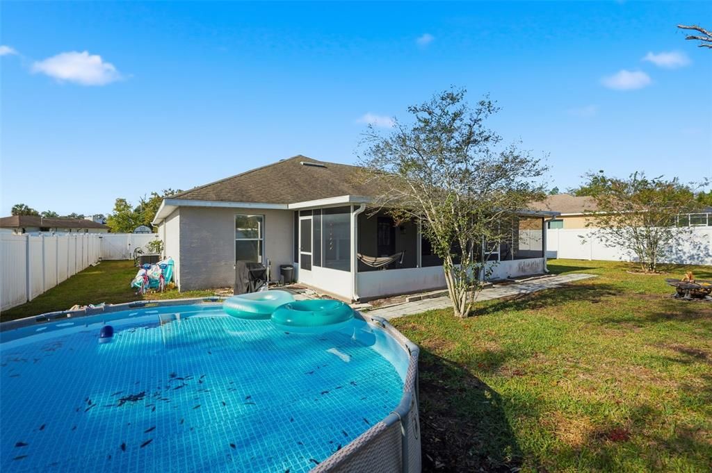 For Sale: $345,000 (3 beds, 2 baths, 2035 Square Feet)