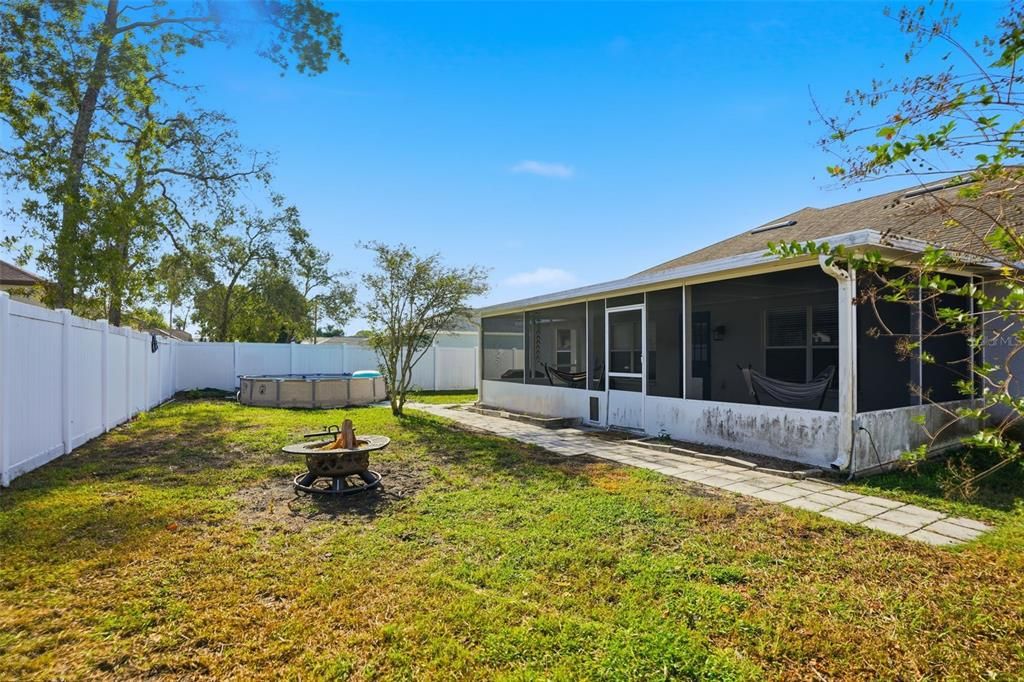 For Sale: $345,000 (3 beds, 2 baths, 2035 Square Feet)
