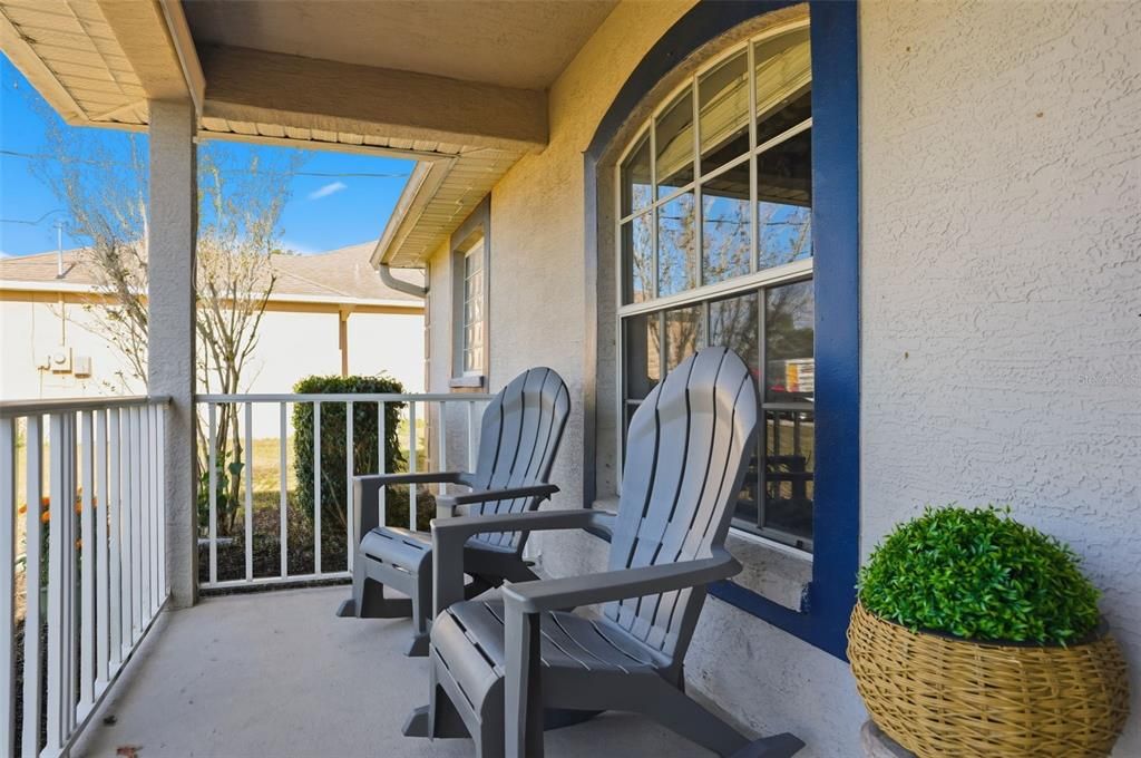 For Sale: $345,000 (3 beds, 2 baths, 2035 Square Feet)