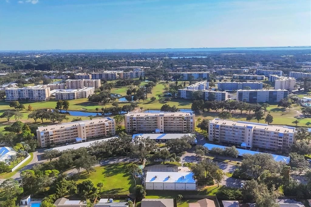 合同活跃: $199,900 (2 贝兹, 2 浴室, 1142 平方英尺)