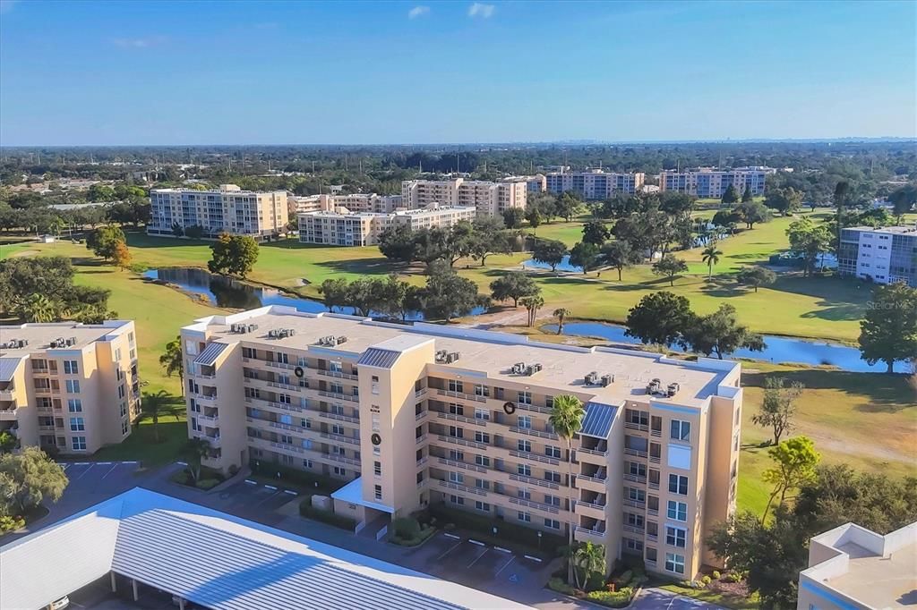 合同活跃: $199,900 (2 贝兹, 2 浴室, 1142 平方英尺)