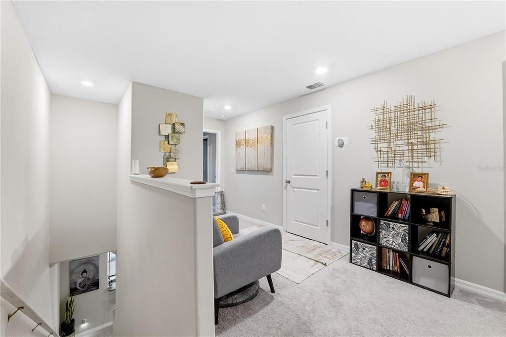 На продажу: $270,000 (3 спален, 2 ванн, 1634 Квадратных фут)