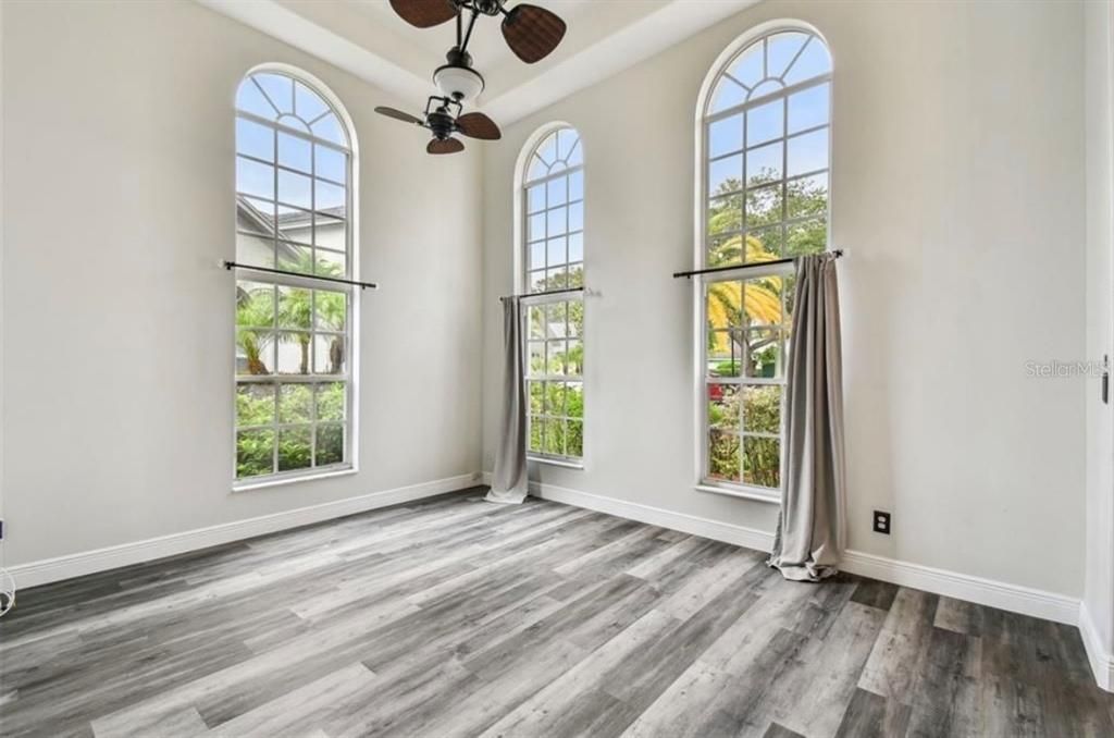 For Rent: $3,995 (4 beds, 3 baths, 2577 Square Feet)