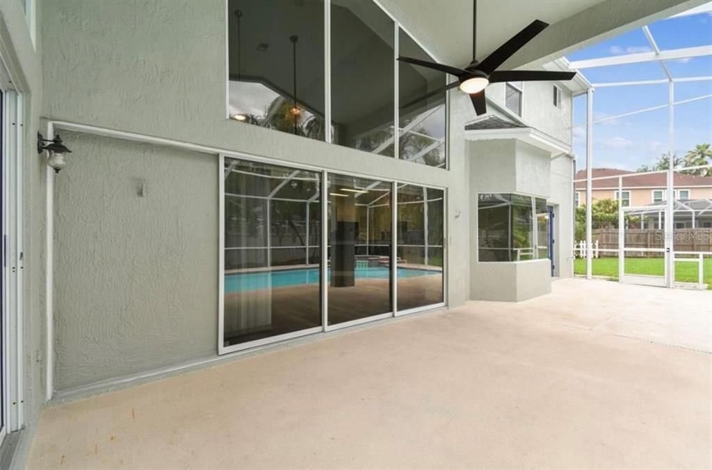 For Rent: $3,995 (4 beds, 3 baths, 2577 Square Feet)