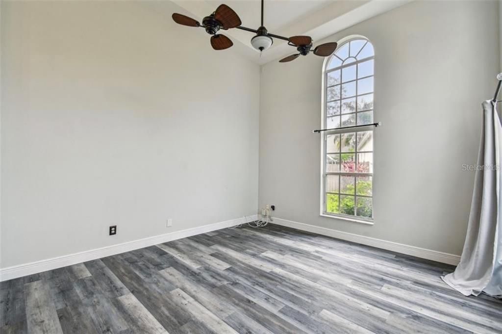 For Rent: $3,995 (4 beds, 3 baths, 2577 Square Feet)