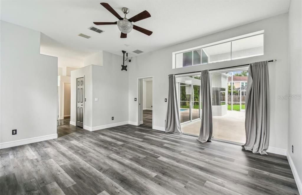 For Rent: $3,995 (4 beds, 3 baths, 2577 Square Feet)