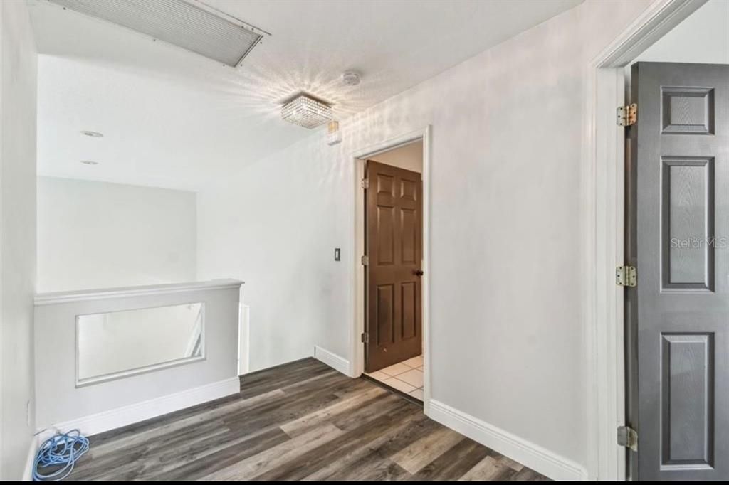 For Rent: $3,995 (4 beds, 3 baths, 2577 Square Feet)