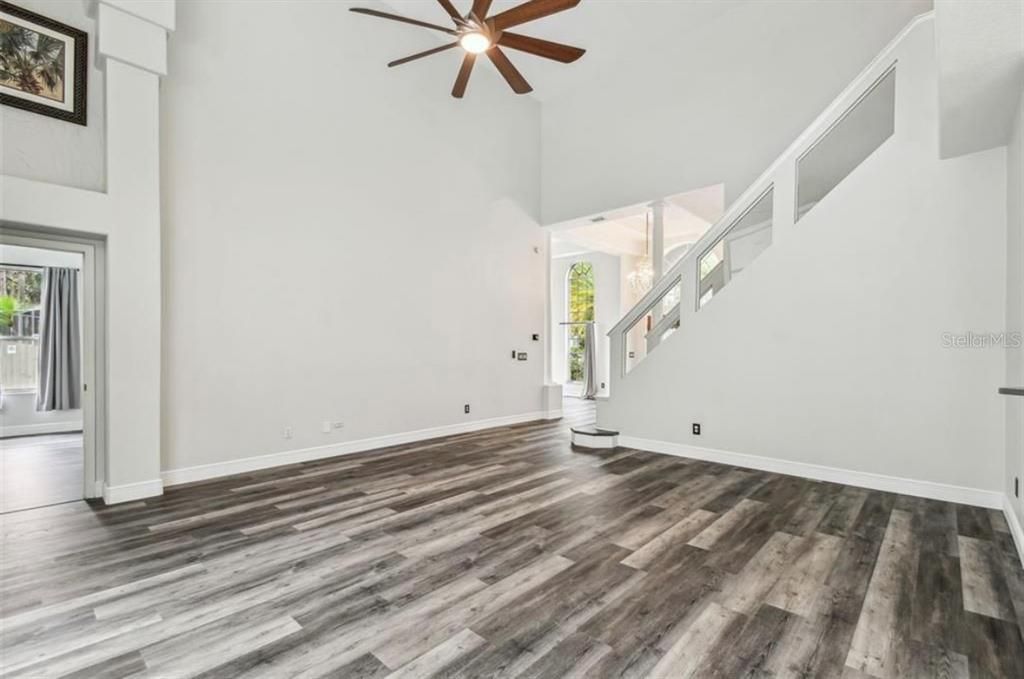 For Rent: $3,995 (4 beds, 3 baths, 2577 Square Feet)