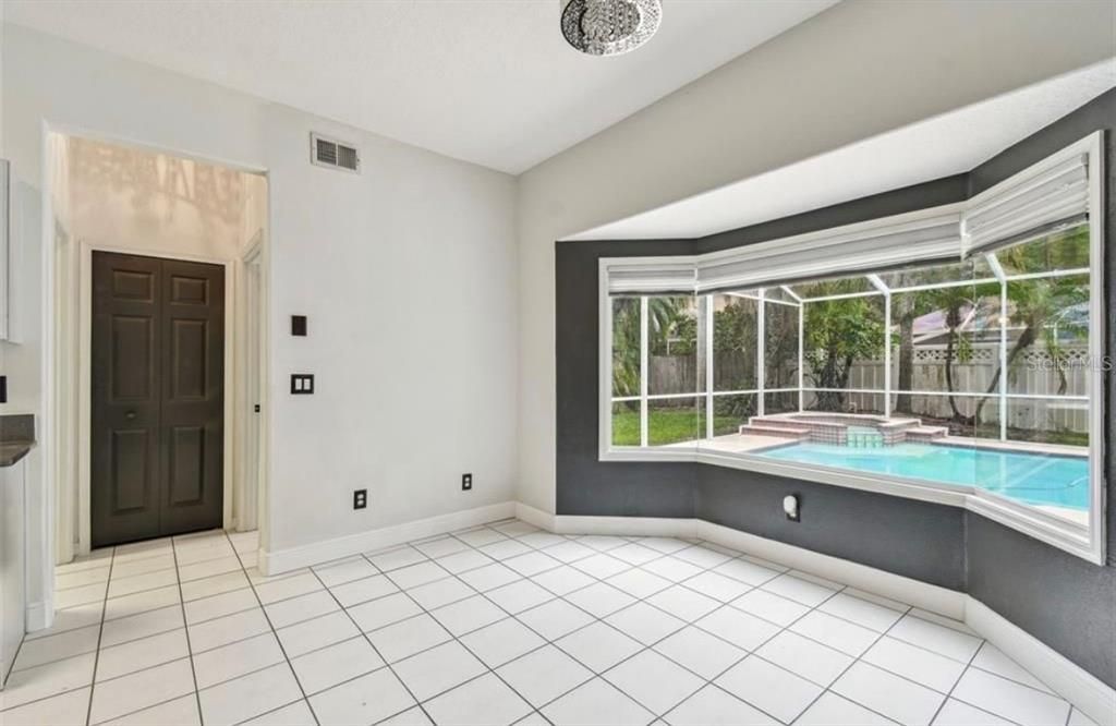 For Rent: $3,995 (4 beds, 3 baths, 2577 Square Feet)