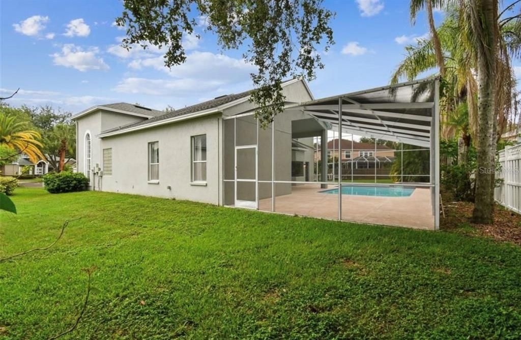 For Rent: $3,995 (4 beds, 3 baths, 2577 Square Feet)