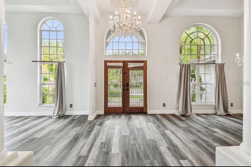 For Rent: $3,995 (4 beds, 3 baths, 2577 Square Feet)