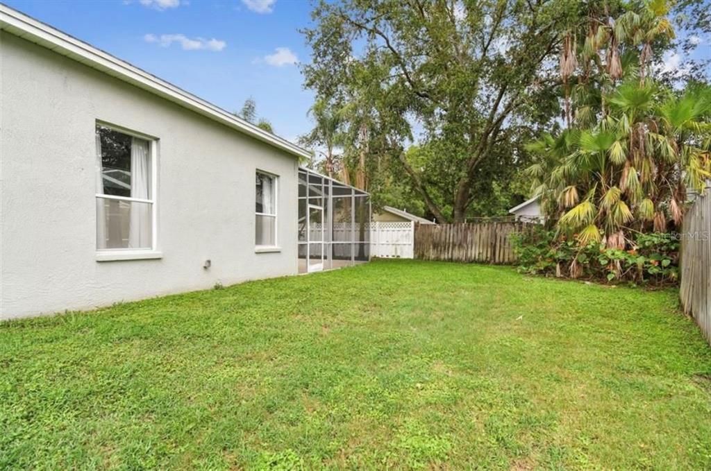 For Rent: $3,995 (4 beds, 3 baths, 2577 Square Feet)